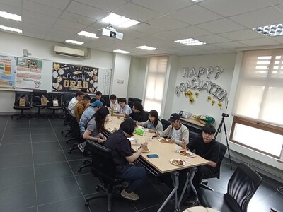 112學年度歷史所小畢典活動03圖片